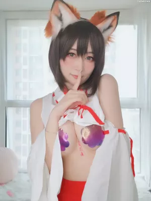 国产Coser美女白银81_NO.185 神社小狐狸 [93P]