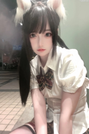 Coser美女疯猫ss No.121 - 圣诞JK  主题写真  [9P]