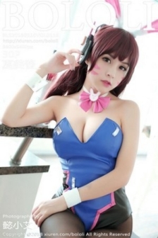 [BoLoli波萝社]Vol.116_女神夏美酱黑丝兔女郎DVAcos系列秀豪乳翘臀诱惑写真30P