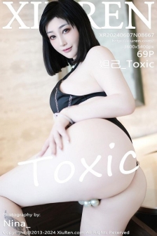 [XiuRen秀人网]No.8667_女神妲己_Toxic性感黑色露胸吊带短裙秀雪峰美臀撩人诱惑写真69P