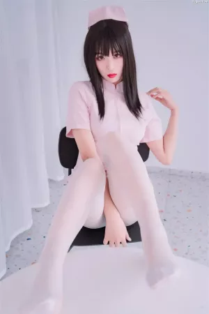 Coser美女轩萧学姐 No.065 – 粉色护士 主题写真 [59P]