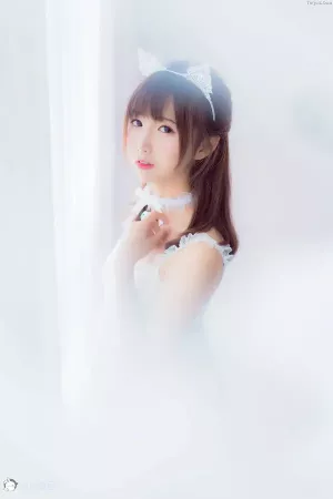 Coser美女面饼仙儿 NO.002 吊带睡衣 主题写真 [50P]