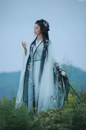 [YITUYU艺图语]No.20250402_02.28 剑以北 徽音子  [22P]