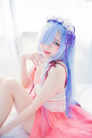马来西亚甜妹Sally Dorasnow-No.021 – Rem Sleep Wear 主题写真 [13P]