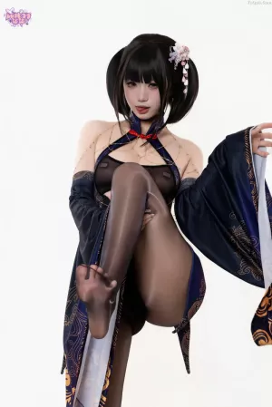 Coser美女柒柒要乖哦_No.075 – 紫电 主题写真 [69P]