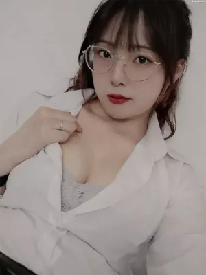 网络美女Natsuko夏夏子-No.024 - OL短裙 主题写真 [42P]