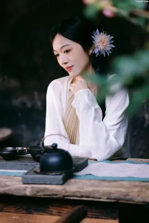 [YITUYU艺图语]No.20250603_03.19 自在东方美 鸭腿 [18P]