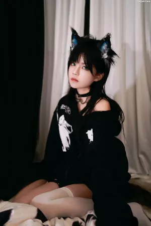 动漫博主桜桃喵 NO.261 – 缅因猫猫 a+b 主题写真 [47P]