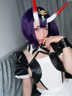 动漫博主贞子蜜桃 No.007 – 贞子蜜桃–酒吞童子 女仆 主题写真 [20P]