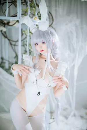 国产Coser美女封疆疆V-No.017 – 恶毒 主题写真 [32P]