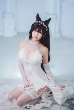 国产Coser美女三度_69-No.006 – 肚兜 主题写真 [32P]