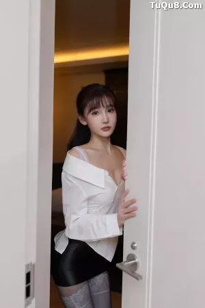 XRFW0950秀人番外 陆萱萱 – 陌生人 主题写真 [93P]