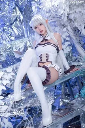 甜妹博主清水由乃 NO.071 重生之我是艾米莉亚 主题写真 [40P]