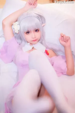 Coser美女蠢沫沫No.009 – 粉睡衣 主题写真 [40P]