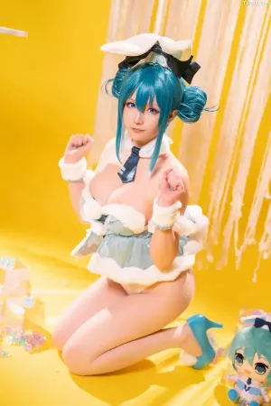 Coser美女星之迟迟No.193 - 9月计划A 初音未来 白兔女郎 主题写真 [78P]