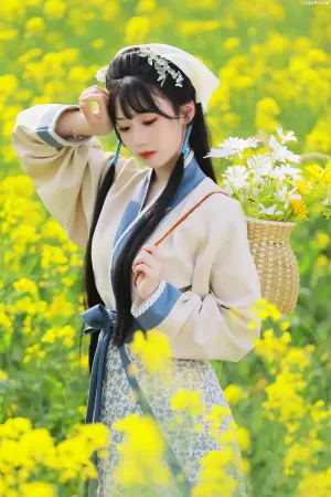 [YITUYU艺图语]No.20250453_03.06 春下行 周周Ay [25P]