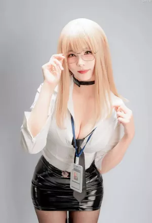 Coser美女轩萧学姐 No.073 – 艾玛OL 主题写真 [176P]