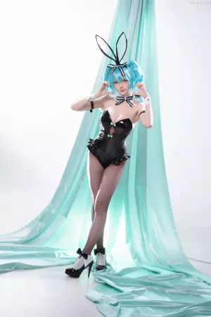 Coser美女星之迟迟No.281 – 2025-5-C 初音未来-兔女郎 主题写真 [44P]