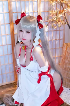 Coser美女miko酱ww No.009  - 可畏巫女 主题写真 [23P]