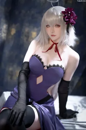 Coser美女星之迟迟No.280 – 2025-5-B Fgo-贞德alter 主题写真 [33P]