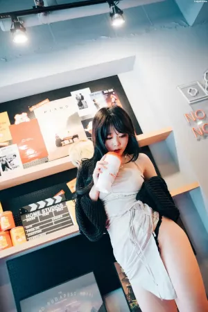 韩国美女Zia(지아)-No.051 - [Loozy] XXX in The Theater 主题写真 [47P]