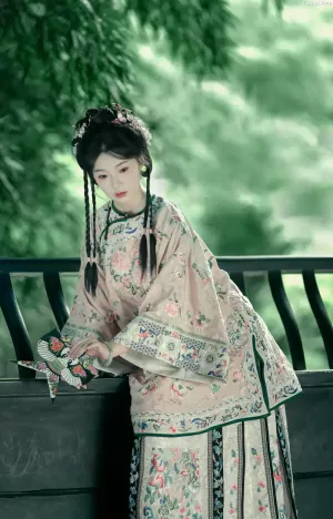 [YITUYU艺图语]No.20250138_01.27 盛夏 秋子梨  [21P]