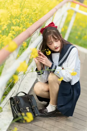 颜值博主_兔子Zzz不吃胡萝卜_No.062 – 追追风 主题写真 [32P]