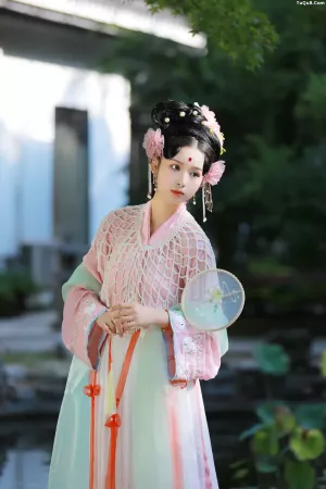 [YITUYU艺图语]No.20250065_01.13 相思遥 酒酿圆子  [24P]