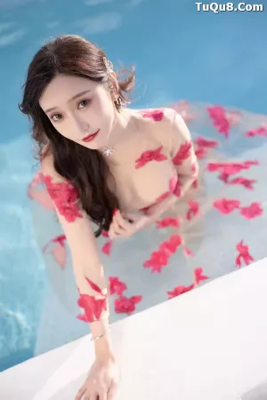 XRFW0622  秀人番外 王馨瑶Yanni – 透视大红花 主题写真 [76P]