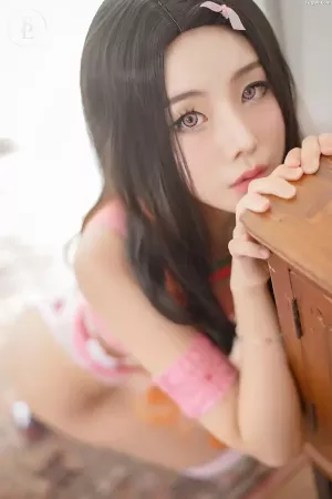 韩国美女模特Yuna-No.031 – [SAINT Photolife] Nezuko x Shinobu [34P]