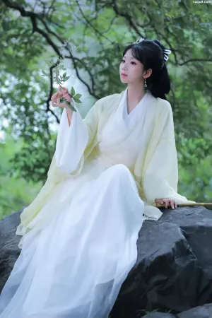 [YITUYU艺图语]No.20250098_01.20 关山渡 周周Ay  [23P]