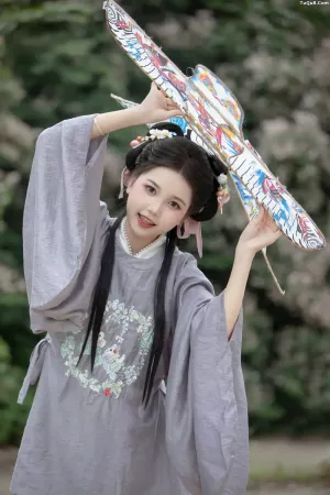 [YITUYU艺图语]No.20250853_04.15 春日游 鹅鹅吃不饱 [36P]