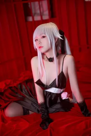 动漫博主G44不会受伤 NO.014 雾枝黑裙礼服 主题写真 [13P]