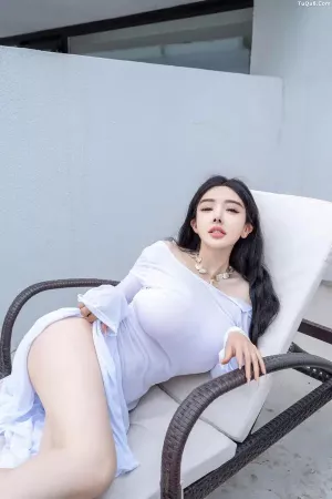 XRFW-B007 秀人番外 潘娇娇 庭院中的春色 主题写真 [90P]