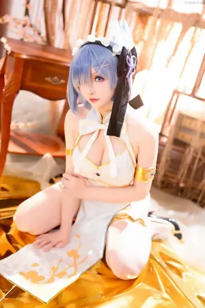 Coser美女星之迟迟No.217 - 24年01月计划B 蕾姆旗袍 主题写真 [76P]