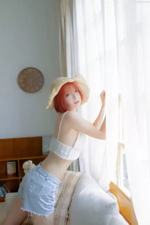 Coser美女疯猫ss No.061 - 草帽女孩 主题写真 [30P]