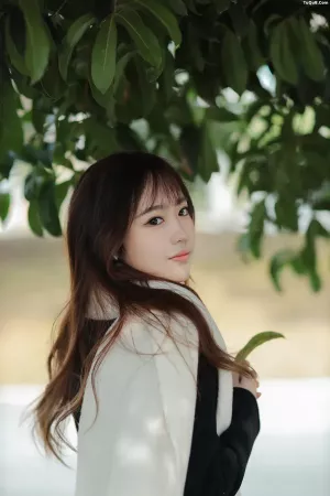 [YITUYU艺图语]No.20260226_01.31 绿荫 小绿 [26P]