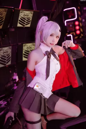 国产动漫博主瓜希酱-No.066 – 少女前线 FN-57 Five-seveN [22P]