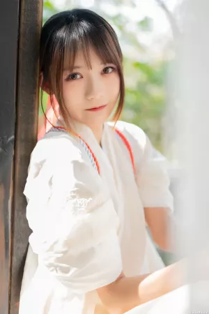 颜值博主_兔子Zzz不吃胡萝卜_No.059 – 玉龙赋 主题写真 [27P]