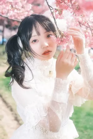 [YITUYU艺图语]No.20250327_02.18 樱花少女 贝贝bu睡觉  [24P]
