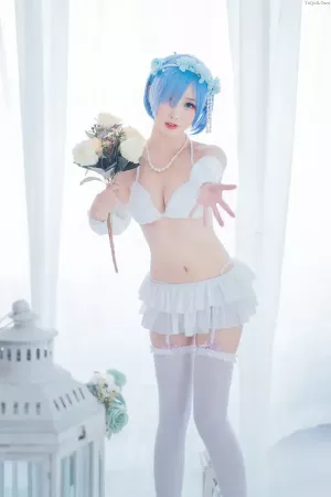 Coser美女面饼仙儿 NO.044 花嫁蕾姆 主题写真 [28P]