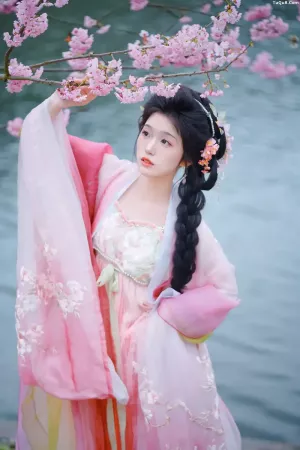 [YITUYU艺图语]No.20250786_04.08 粉黛 梓榆喝点甜的呀 [13P]