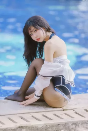 人气Coser美女萌芽儿o0-No.046 竞泳 得体社 主题写真 [17P]