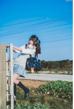 动漫博主桜桃喵No.048 - 蜜桃苏打味的夏天 主题写真 [10P]