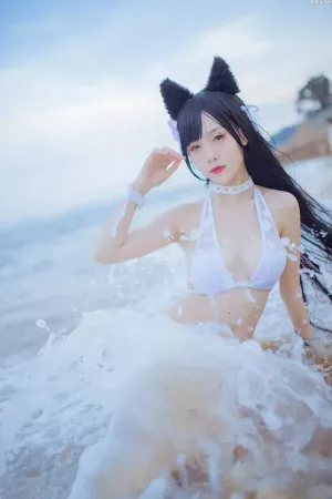 Coser美女不呆猫 NO.001 ×抖娘 獒犬海边泳装 主题写真 [42P]