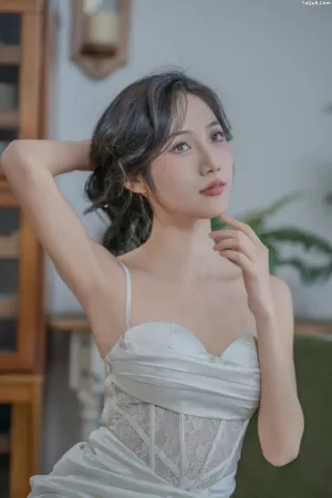 [YITUYU艺图语]No.20250228_02.06 时光倩影 o1ne万  [28P]