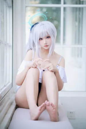 Coser美女lunananya-No.032 宫子泳装 主题写真 [20P]
